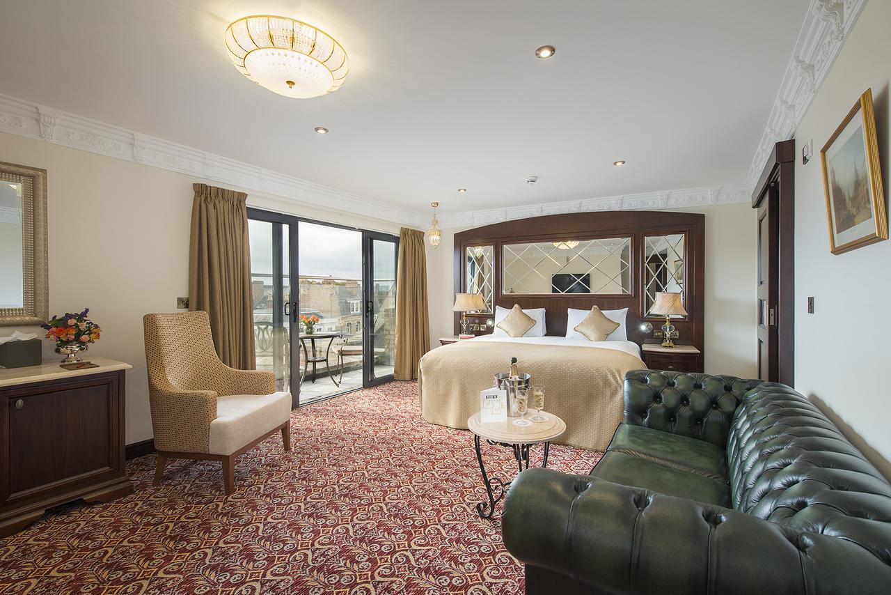 The George Street Hotel Oxford Kültér fotó A suite at the hotel